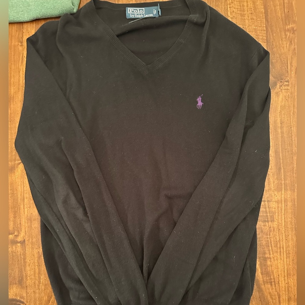 Men’s Polo Sweater (will be lint rolled before sale)